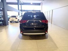 Mitsubishi Outlander 3.0 Gt 4×4 V6 24v 2016/2016 SIM VEÍCULOS PORTO ALEGRE / Carros no Vale