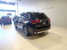 Mitsubishi Outlander 3.0 Gt 4×4 V6 24v 2016/2016 SIM VEÍCULOS PORTO ALEGRE / Carros no Vale