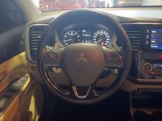 Mitsubishi Outlander 3.0 Gt 4×4 V6 24v 2016/2016 SIM VEÍCULOS PORTO ALEGRE / Carros no Vale