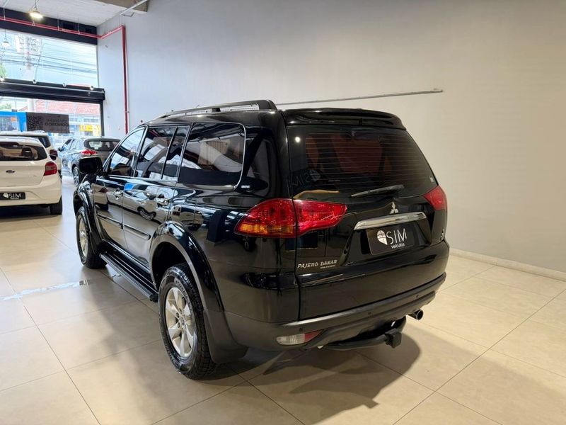 Mitsubishi Pajero Dakar 4×4 3.5 7 Lugares 2013/2013 SIM VEÍCULOS PORTO ALEGRE / Carros no Vale