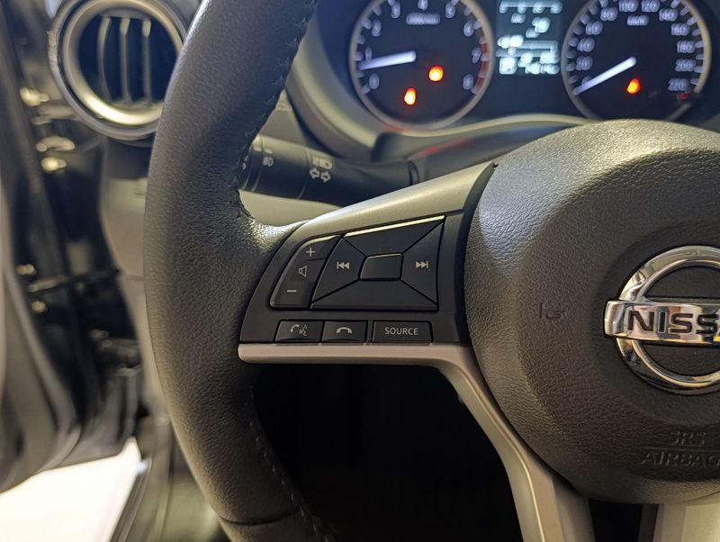 Nissan Kicks Sv Cvt 1.6 16v 2017/2018 SIM VEÍCULOS PORTO ALEGRE / Carros no Vale