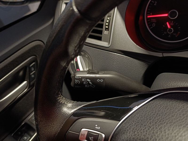 Volkswagen Fox 1.6 Msi Total Xtreme 2018/2019 SIM VEÍCULOS PORTO ALEGRE / Carros no Vale