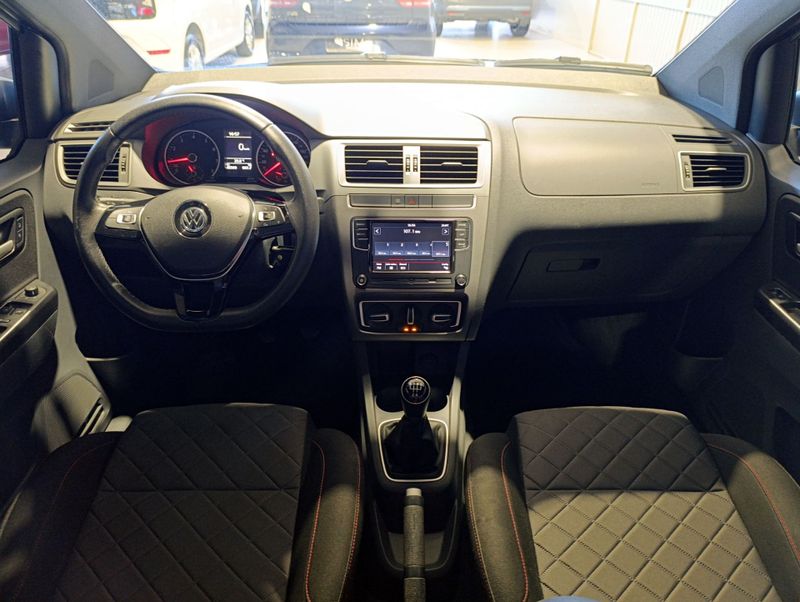 Volkswagen Fox 1.6 Msi Total Xtreme 2018/2019 SIM VEÍCULOS PORTO ALEGRE / Carros no Vale