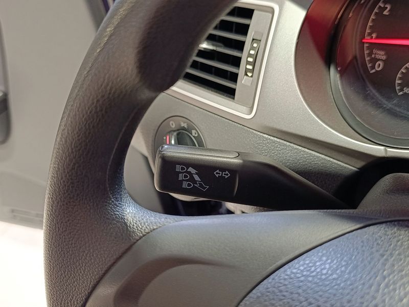 Volkswagen Fox Tl Mcv 2016/2017 SIM VEÍCULOS PORTO ALEGRE / Carros no Vale