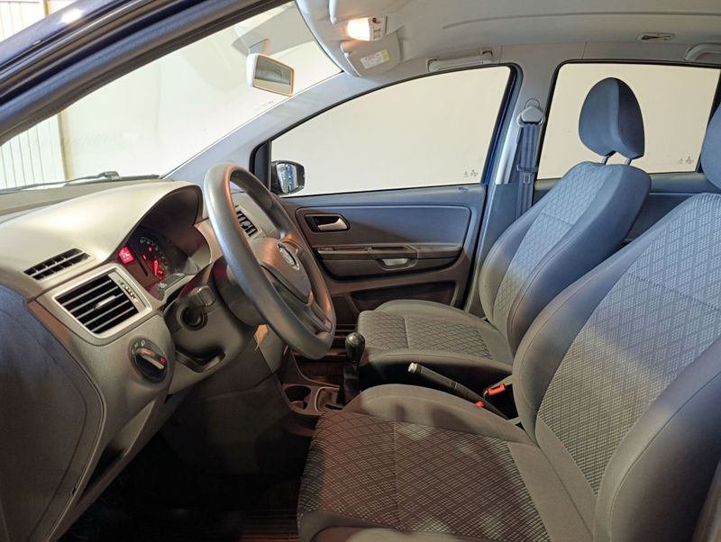 Volkswagen Fox Tl Mcv 2016/2017 SIM VEÍCULOS PORTO ALEGRE / Carros no Vale