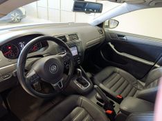 Volkswagen Jetta 2.0t 2014/2014 SIM VEÍCULOS PORTO ALEGRE / Carros no Vale