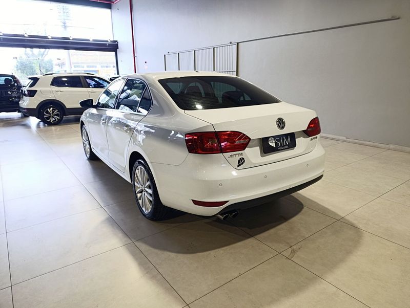 Volkswagen Jetta 2.0t 2014/2014 SIM VEÍCULOS PORTO ALEGRE / Carros no Vale