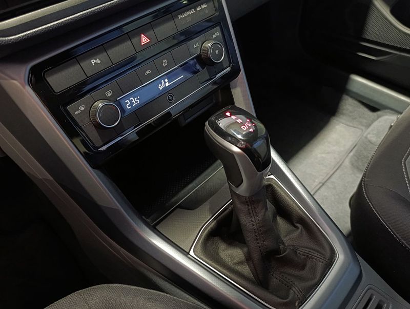 Volkswagen T-cross 200 Tsi Comfortline 2019/2020 SIM VEÍCULOS PORTO ALEGRE / Carros no Vale