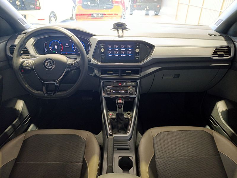 Volkswagen T-cross Comfortline 1.0 Tsi 2019/2020 SIM VEÍCULOS PORTO ALEGRE / Carros no Vale