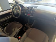 Volkswagen Up 1.0 Mpi Total 2019/2020 SIM VEÍCULOS PORTO ALEGRE / Carros no Vale