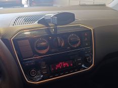 Volkswagen Up 1.0 Mpi Total 2019/2020 SIM VEÍCULOS PORTO ALEGRE / Carros no Vale