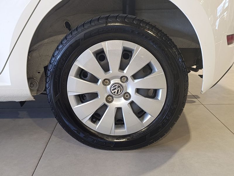 Volkswagen Up 1.0 Mpi Total 2019/2020 SIM VEÍCULOS PORTO ALEGRE / Carros no Vale