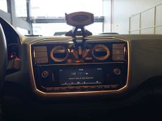 Volkswagen Up Move 1.0 Tsi Total 12v 2017/2018 SIM VEÍCULOS PORTO ALEGRE / Carros no Vale