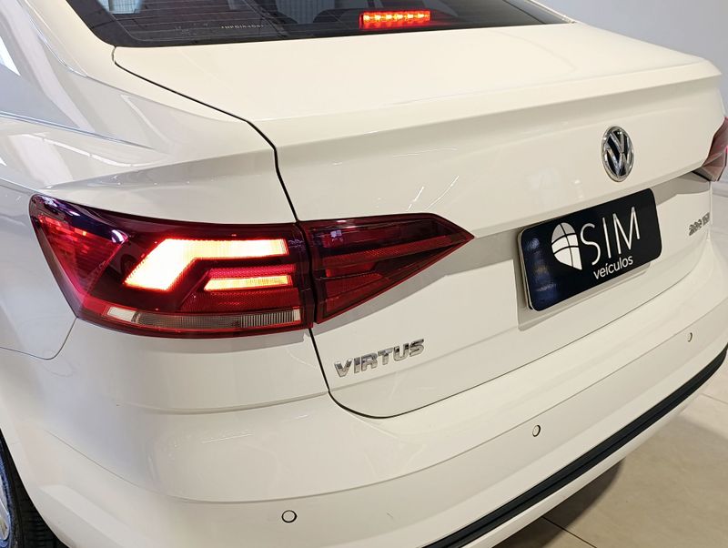 Volkswagen Virtus Comfort 200 Tsi 1.0 12v 2021/2022 SIM VEÍCULOS PORTO ALEGRE / Carros no Vale