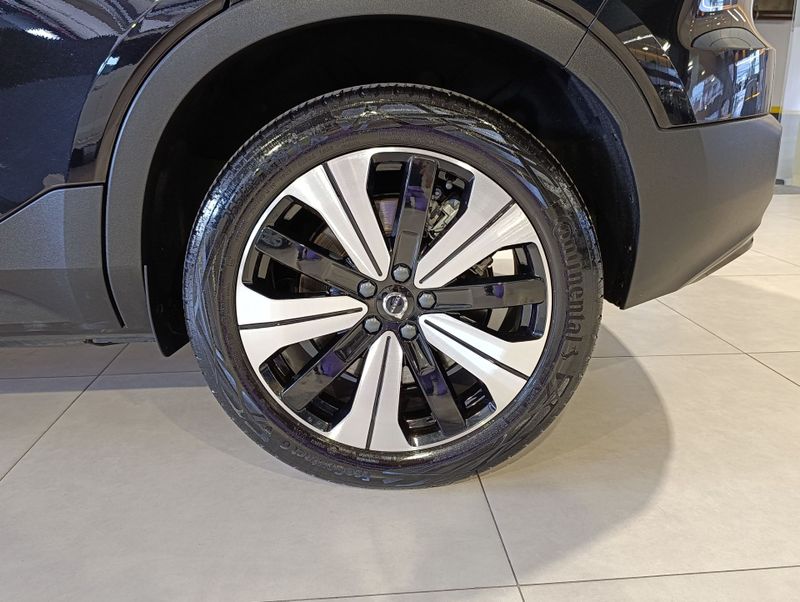 Volvo Xc 40 Recharge Plus Eletrico 2022/2023 SIM VEÍCULOS PORTO ALEGRE / Carros no Vale