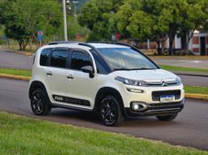 Citroën AIRCROSS Shine 1.6 16V 2016/2017 AUTO NÍVEL VEÍCULOS SANTA CRUZ DO SUL / Carros no Vale