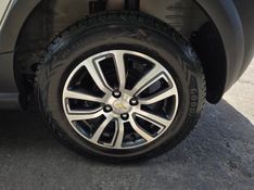 CHEVROLET ONIX HATCH ACTIV 1.4 8V Mec. 2017/2018 AUTO NÍVEL VEÍCULOS SANTA CRUZ DO SUL / Carros no Vale