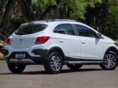 CHEVROLET ONIX HATCH ACTIV 1.4 8V Mec. 2017/2018 AUTO NÍVEL VEÍCULOS SANTA CRUZ DO SUL / Carros no Vale