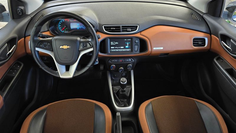 CHEVROLET ONIX HATCH ACTIV 1.4 8V Mec. 2017/2018 AUTO NÍVEL VEÍCULOS SANTA CRUZ DO SUL / Carros no Vale