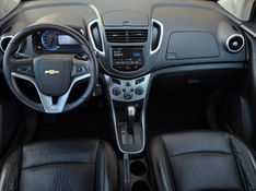 CHEVROLET TRACKER LTZ 1.8 16V 4×2 2013/2014 AUTO NÍVEL VEÍCULOS SANTA CRUZ DO SUL / Carros no Vale