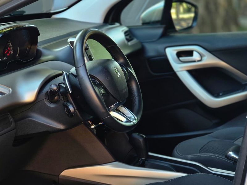 Peugeot 2008 Allure 1.6 16V 2017/2017 AUTO NÍVEL VEÍCULOS SANTA CRUZ DO SUL / Carros no Vale