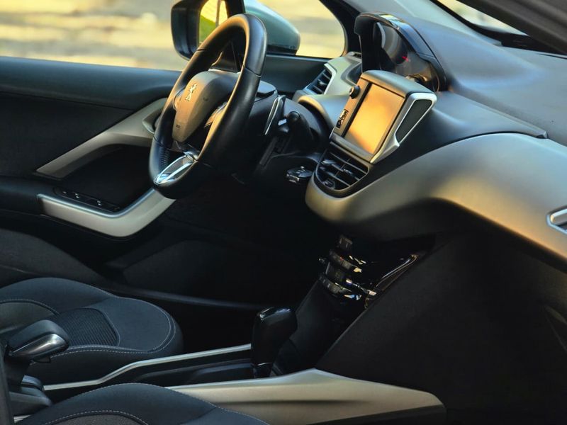 Peugeot 2008 Allure 1.6 16V 2017/2017 AUTO NÍVEL VEÍCULOS SANTA CRUZ DO SUL / Carros no Vale