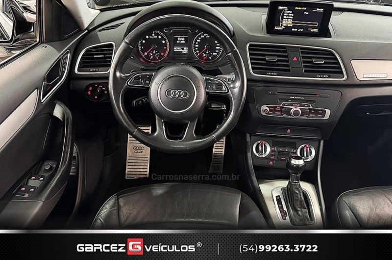 AUDI Q3 2.0 TFSI AMBIENTE QUATTRO S TRONIC 2015/2015 GARCEZ VEÍCULOS BENTO GONÇALVES / Carros no Vale