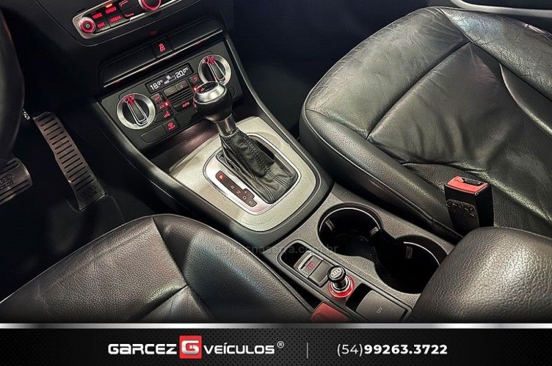 AUDI Q3 2.0 TFSI AMBIENTE QUATTRO S TRONIC 2015/2015 GARCEZ VEÍCULOS BENTO GONÇALVES / Carros no Vale