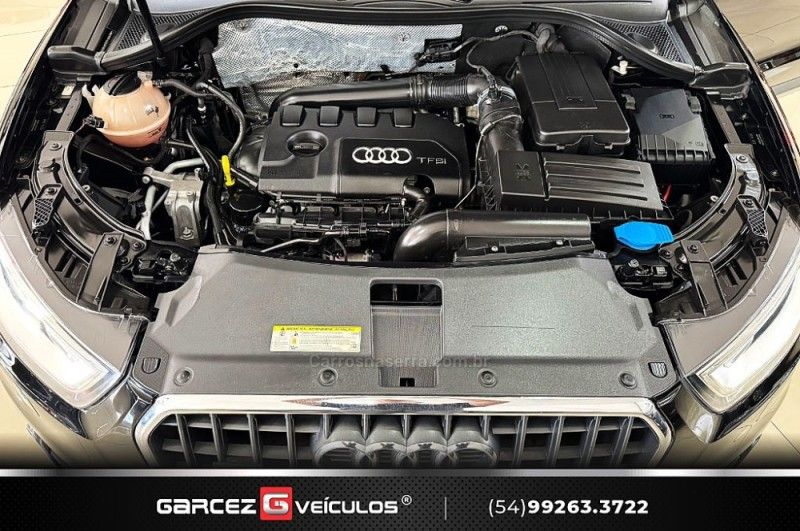 AUDI Q3 2.0 TFSI AMBIENTE QUATTRO S TRONIC 2015/2015 GARCEZ VEÍCULOS BENTO GONÇALVES / Carros no Vale