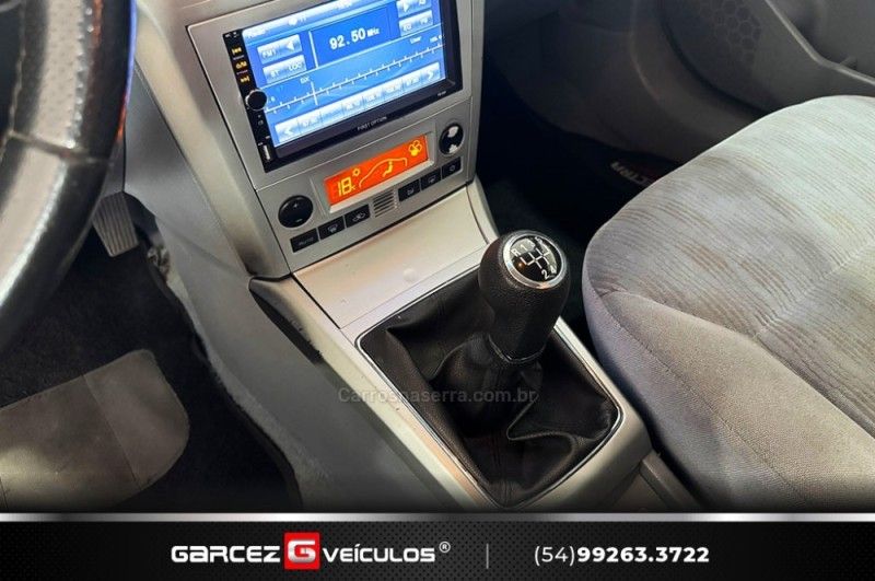 CHEVROLET VECTRA 2.0 MPFI ELEGANCE 8V 140CV 2008/2009 GARCEZ VEÍCULOS BENTO GONÇALVES / Carros no Vale