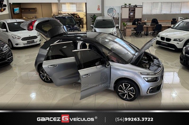 CITROËN C4 PICASSO 1.6 INTENSIVE 16V TURBO 2018/2019 GARCEZ VEÍCULOS BENTO GONÇALVES / Carros no Vale