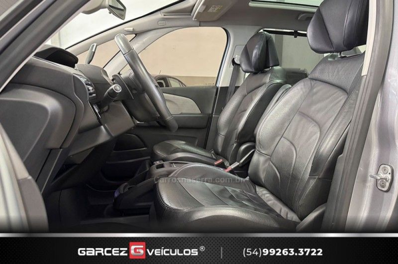 CITROËN C4 PICASSO 1.6 INTENSIVE 16V TURBO 2018/2019 GARCEZ VEÍCULOS BENTO GONÇALVES / Carros no Vale