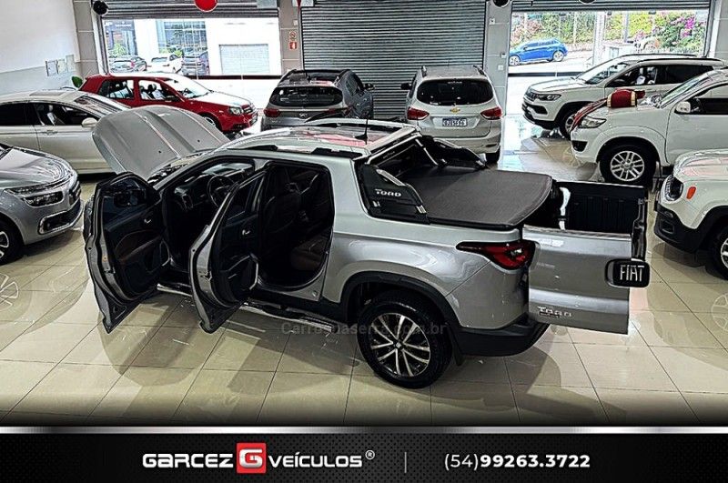 FIAT TORO 2.0 16V TURBO RANCH 4X4 AUTOMÁTICO 2022/2023 GARCEZ VEÍCULOS BENTO GONÇALVES / Carros no Vale