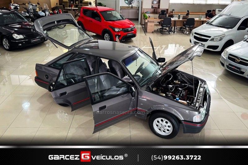 FORD ESCORT 1992/1992 GARCEZ VEÍCULOS BENTO GONÇALVES / Carros no Vale