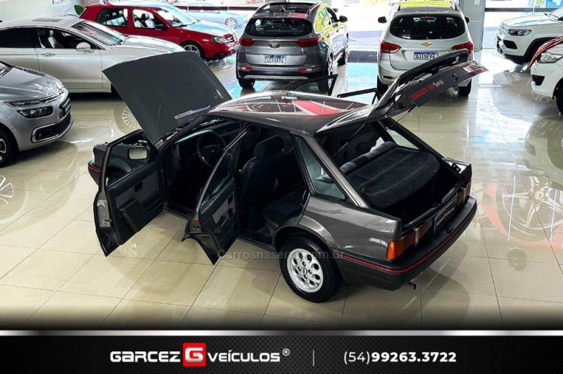 FORD ESCORT 1992/1992 GARCEZ VEÍCULOS BENTO GONÇALVES / Carros no Vale