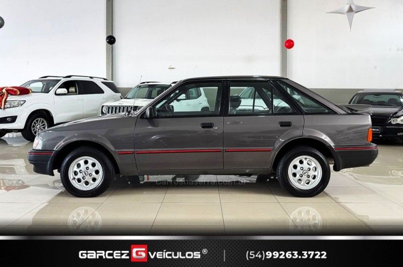 FORD ESCORT 1992/1992 GARCEZ VEÍCULOS BENTO GONÇALVES / Carros no Vale
