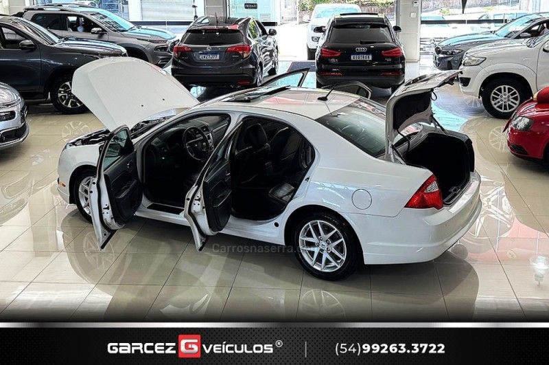 FORD FUSION 2.5 SEL 16V 2011/2012 GARCEZ VEÍCULOS BENTO GONÇALVES / Carros no Vale