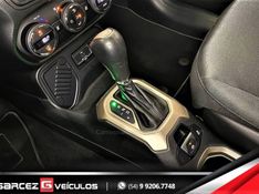 JEEP RENEGADE 1.8 16V LONGITUDE 2016/2017 GARCEZ VEÍCULOS BENTO GONÇALVES / Carros no Vale