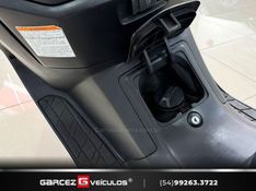 SUZUKI BURGMAN 400 2001/2001 GARCEZ VEÍCULOS BENTO GONÇALVES / Carros no Vale