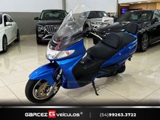 SUZUKI BURGMAN 400 2001/2001 GARCEZ VEÍCULOS BENTO GONÇALVES / Carros no Vale