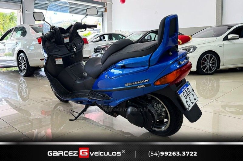 SUZUKI BURGMAN 400 2001/2001 GARCEZ VEÍCULOS BENTO GONÇALVES / Carros no Vale