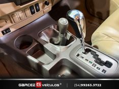 TOYOTA HILUX SW4 3.0 SRV 4X4 16V TURBO INTERCOOLER 2013/2013 GARCEZ VEÍCULOS BENTO GONÇALVES / Carros no Vale