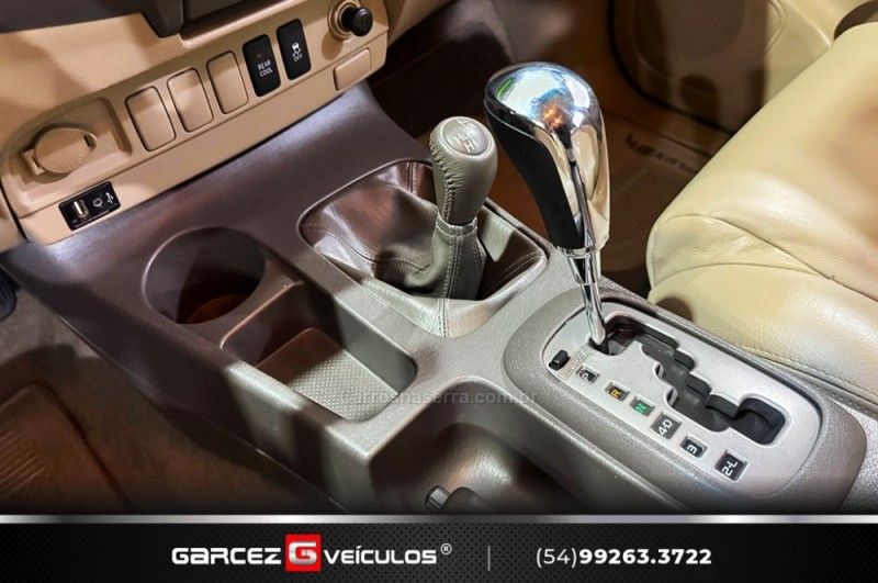 TOYOTA HILUX SW4 3.0 SRV 4X4 16V TURBO INTERCOOLER 2013/2013 GARCEZ VEÍCULOS BENTO GONÇALVES / Carros no Vale