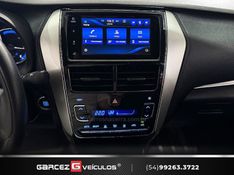 TOYOTA YARIS 1.5 16V SEDAN XL PLUS TECH MULTIDRIVE3 2021/2022 GARCEZ VEÍCULOS BENTO GONÇALVES / Carros no Vale