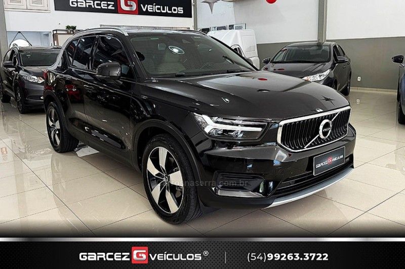 VOLVO XC 40 2.0 T4 MOMENTUM 190CV FWD 2020/2020 GARCEZ VEÍCULOS BENTO GONÇALVES / Carros no Vale