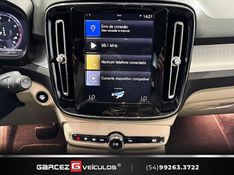 VOLVO XC 40 2.0 T4 MOMENTUM 190CV FWD 2020/2020 GARCEZ VEÍCULOS BENTO GONÇALVES / Carros no Vale