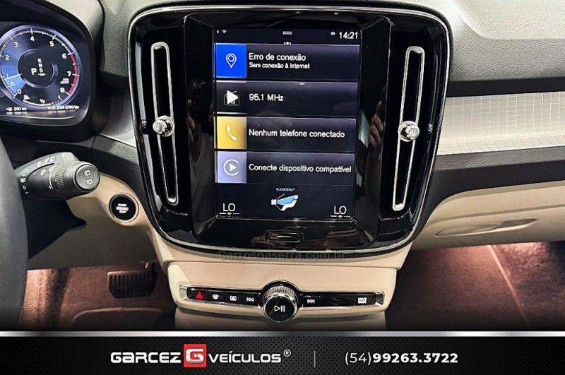 VOLVO XC 40 2.0 T4 MOMENTUM 190CV FWD 2020/2020 GARCEZ VEÍCULOS BENTO GONÇALVES / Carros no Vale