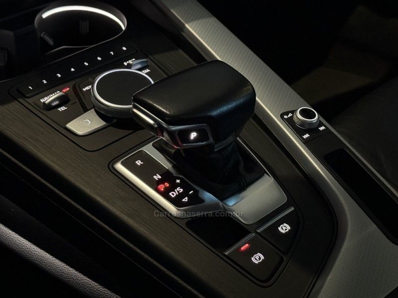 AUDI A4 2.0 TFSI AVANT 214CV MULTITRONIC 2019/2019 GRIFFCAR MULTIMARCAS DOIS IRMÃOS / Carros no Vale