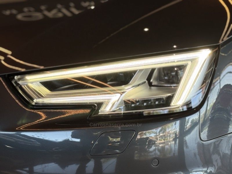 AUDI A4 2.0 TFSI AVANT 214CV MULTITRONIC 2019/2019 GRIFFCAR MULTIMARCAS DOIS IRMÃOS / Carros no Vale