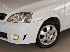 CHEVROLET CORSA 1.4 MPFI PREMIUM SEDAN 8V 2007/2008 GRIFFCAR MULTIMARCAS DOIS IRMÃOS / Carros no Vale